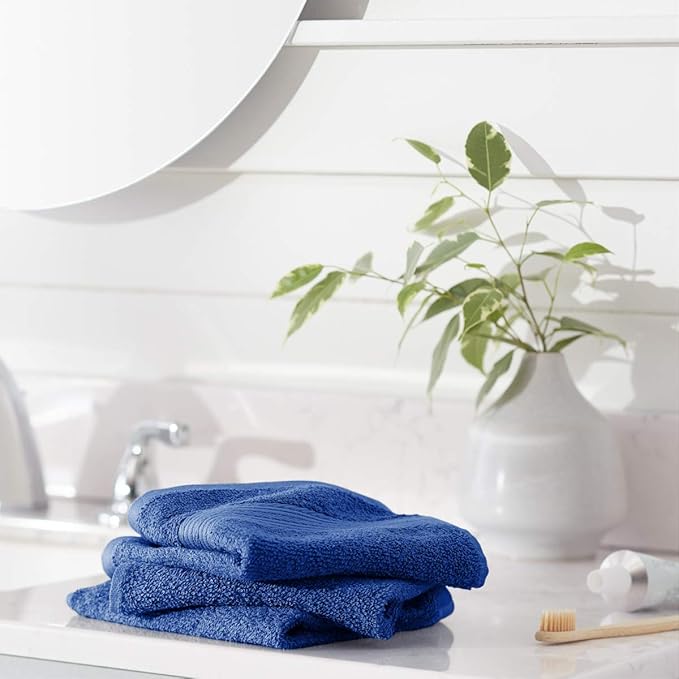 Amazon Basics Highly Absorbent Fast Drying 100% Cotton Washcloths - Image 7