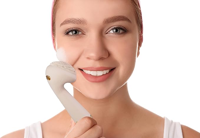Silicone Facial Cleansing Brush - Image 6