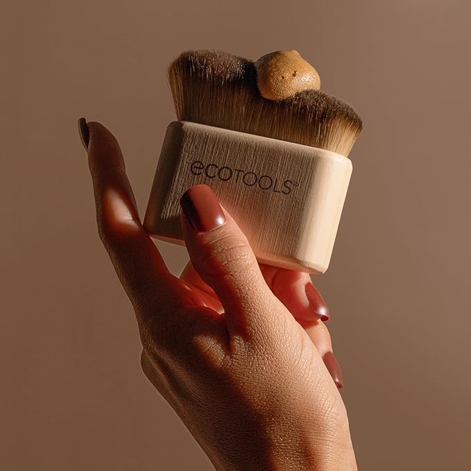 EcoTools Good Tan Body & Face Self-Tan Blending Brush - Image 8