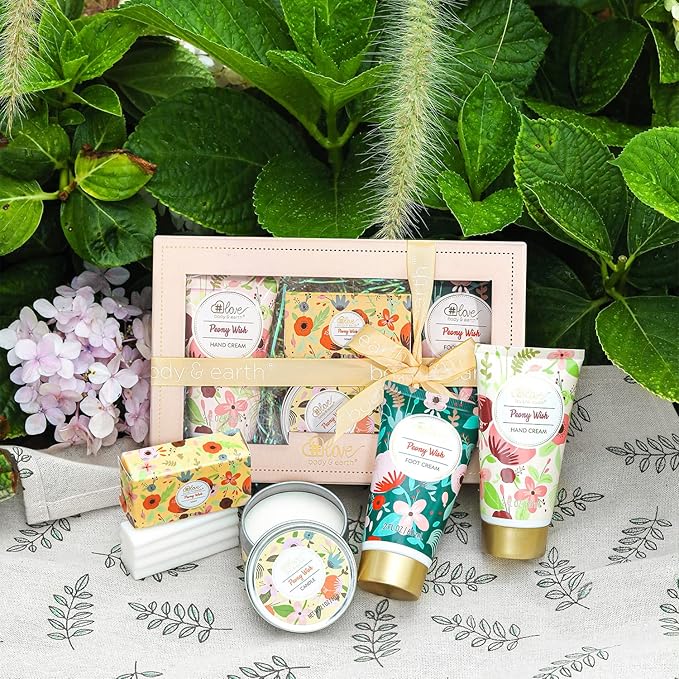 BODY & EARTH # LOVE Hand Cream Gifts Set - Image 8